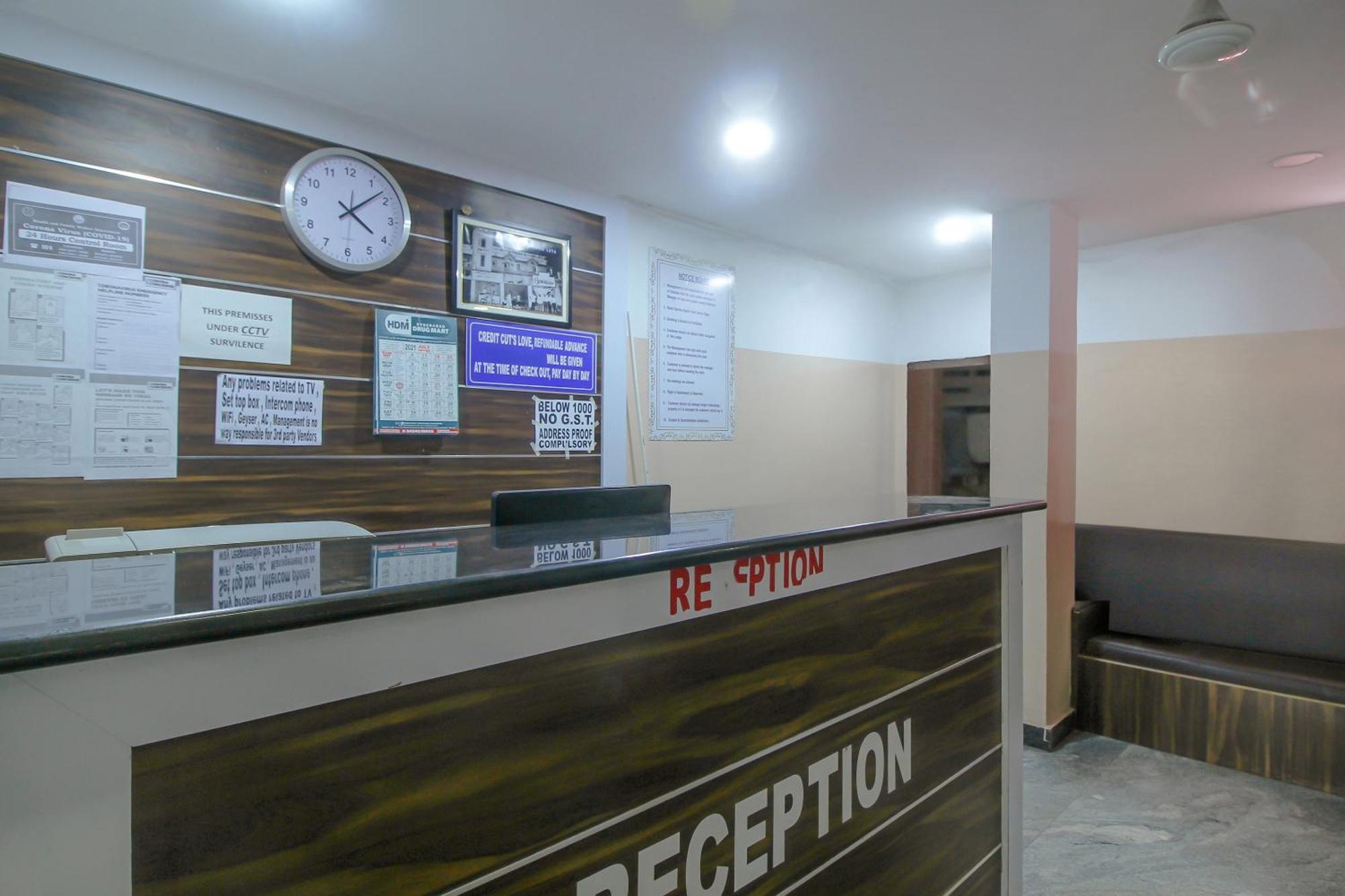 Spot On 81775 Mohit Gokul Lodge New Luxury Room'S Near Secunderabad Railway Station Lalaguda ภายนอก รูปภาพ