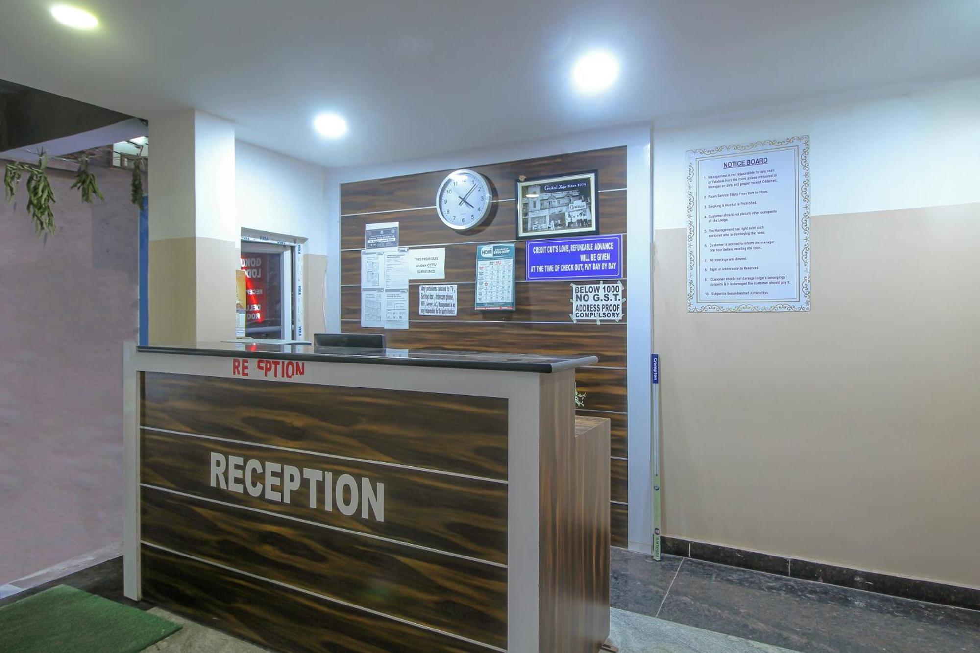 Spot On 81775 Mohit Gokul Lodge New Luxury Room'S Near Secunderabad Railway Station Lalaguda ภายนอก รูปภาพ