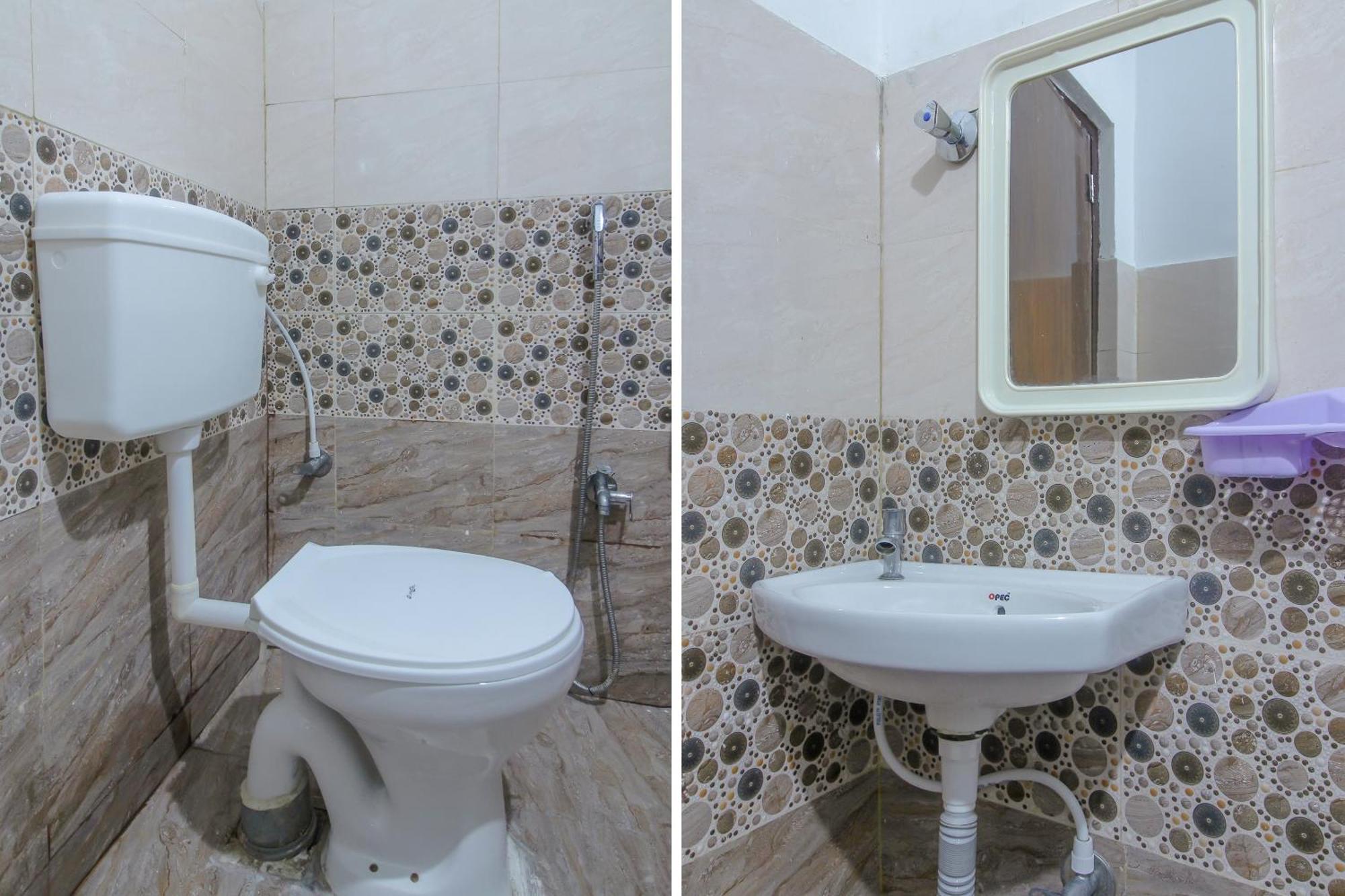 Spot On 81775 Mohit Gokul Lodge New Luxury Room'S Near Secunderabad Railway Station Lalaguda ภายนอก รูปภาพ